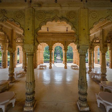 Neemrana's - Deo Bagh Hotel Gwalior Buitenkant foto