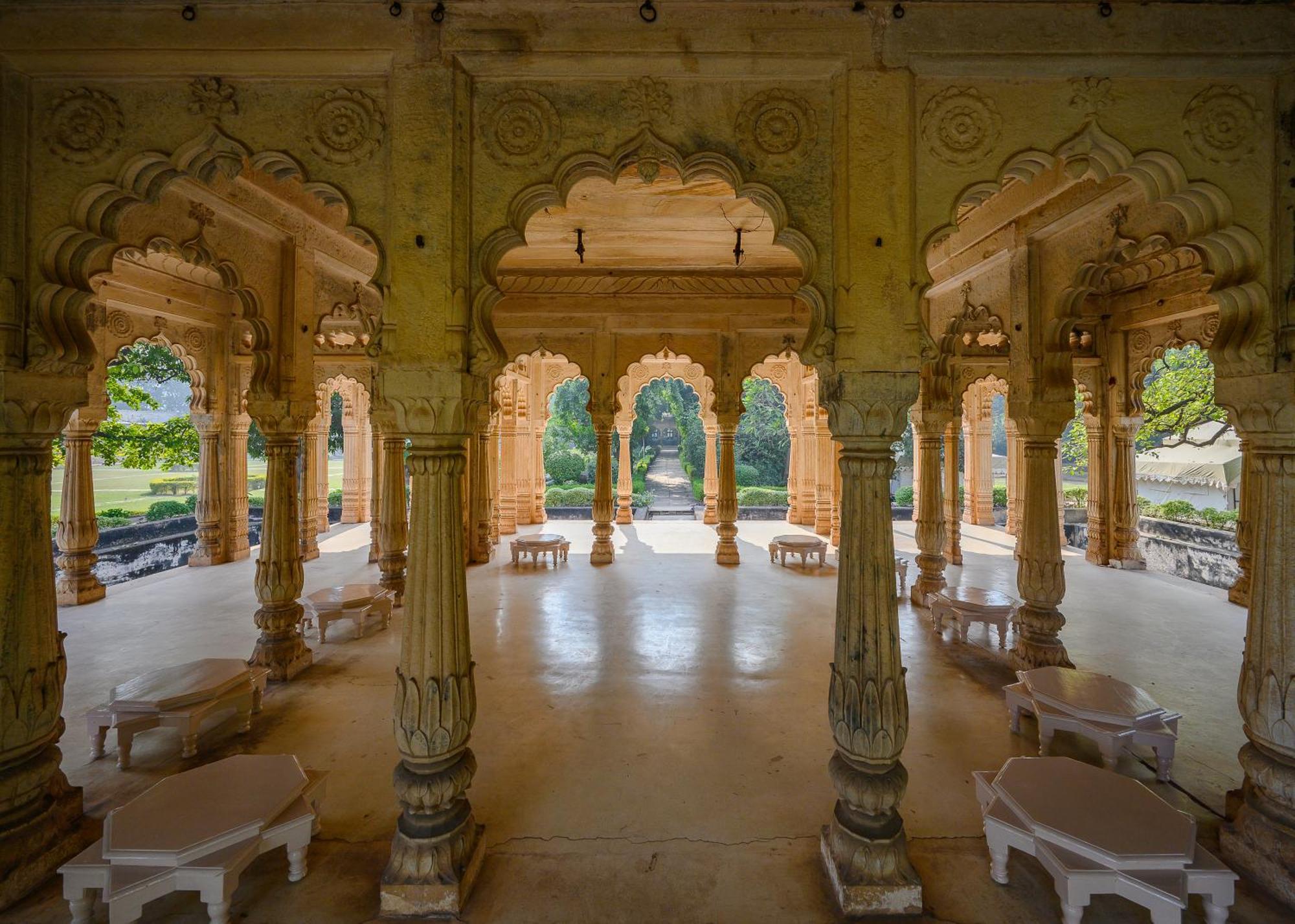 Neemrana's - Deo Bagh Hotel Gwalior Buitenkant foto