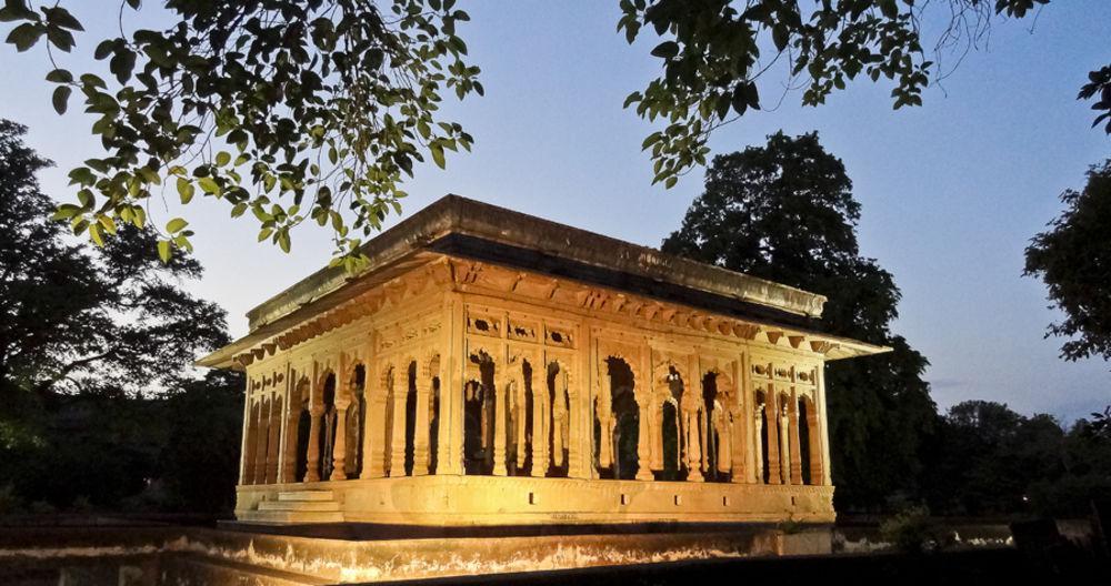 Neemrana's - Deo Bagh Hotel Gwalior Buitenkant foto