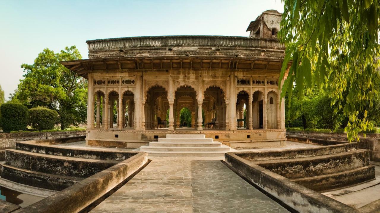 Neemrana's - Deo Bagh Hotel Gwalior Buitenkant foto